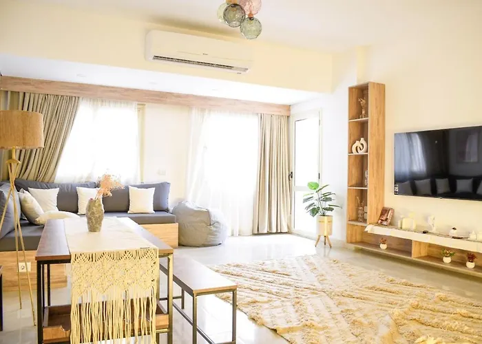 Stylish Compound 3Br With Cozy Garden In New Cairo